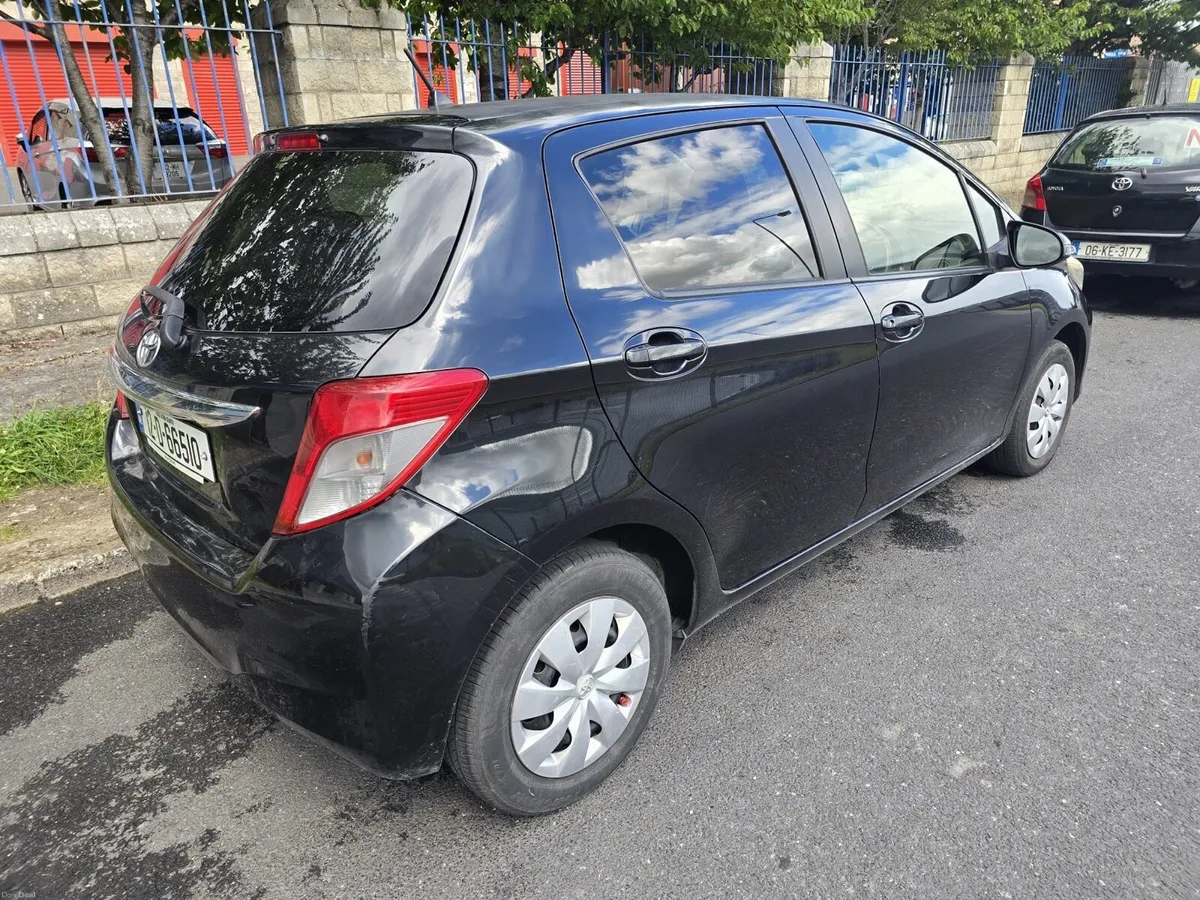 Toyota yairs - Image 4
