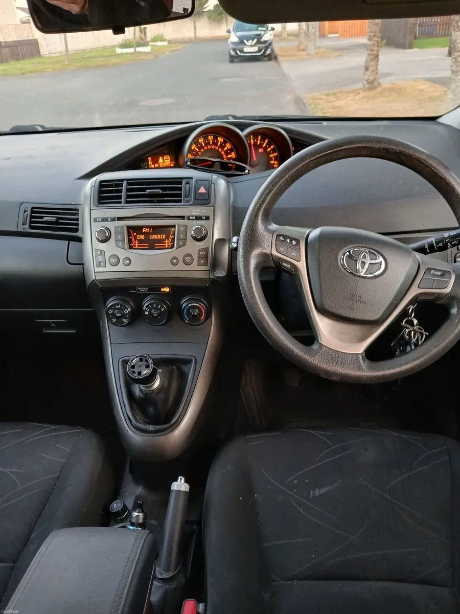 Toyota Verso 2010 - Image 3