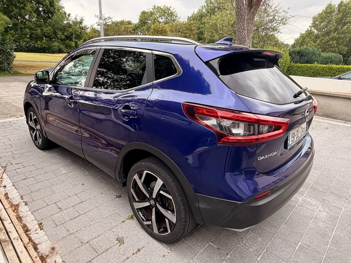 Nissan Qashqai 1.5 DCI Tekna - Panoramic Roof - Image 4