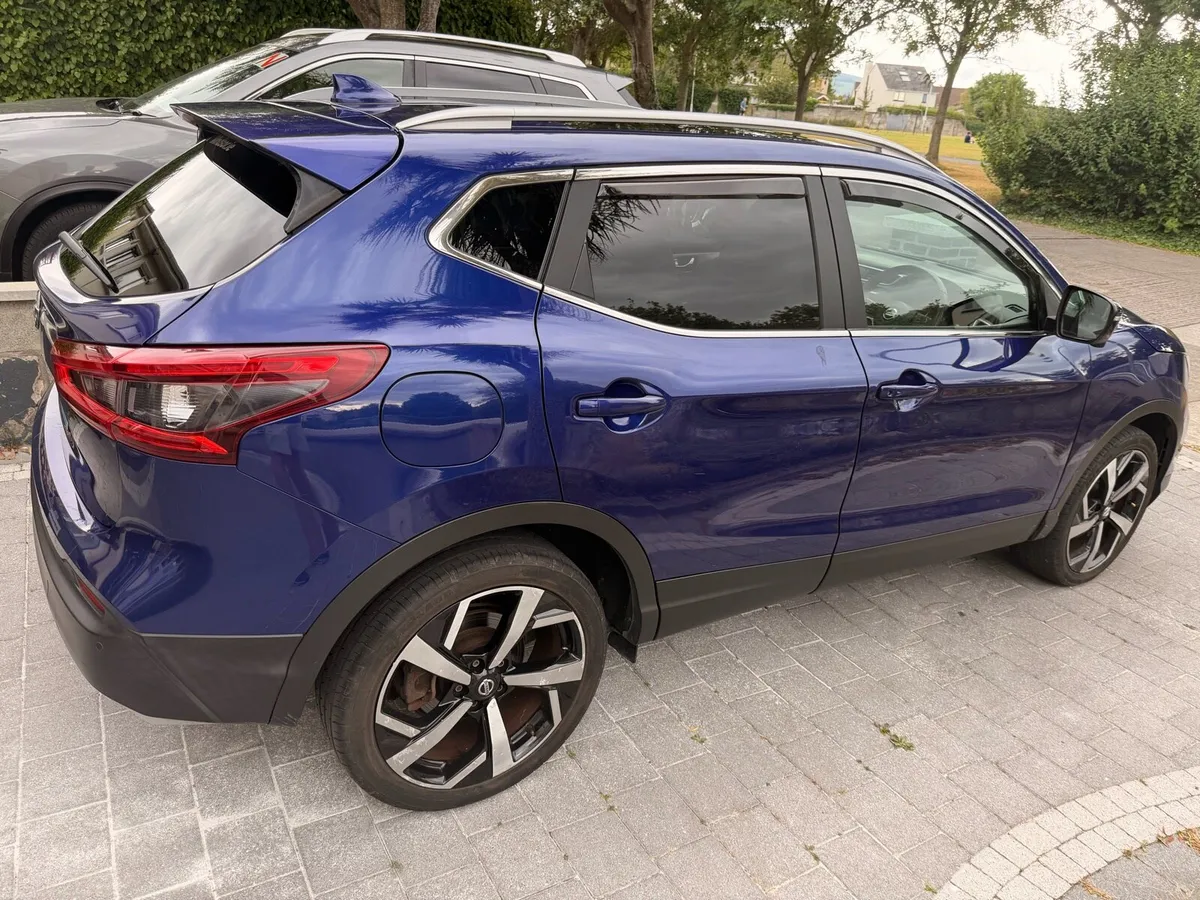 Nissan Qashqai 1.5 DCI Tekna - Panoramic Roof - Image 6