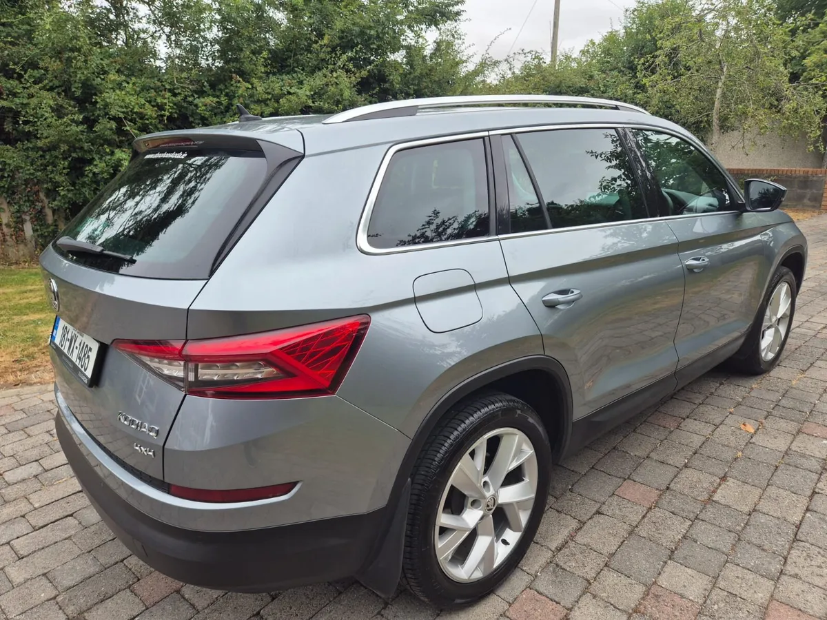 4x4 Skoda Kodiaq, 7 Seater - Image 2