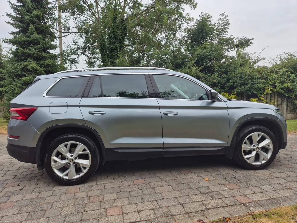 4x4 Skoda Kodiaq, 7 Seater - Image 1