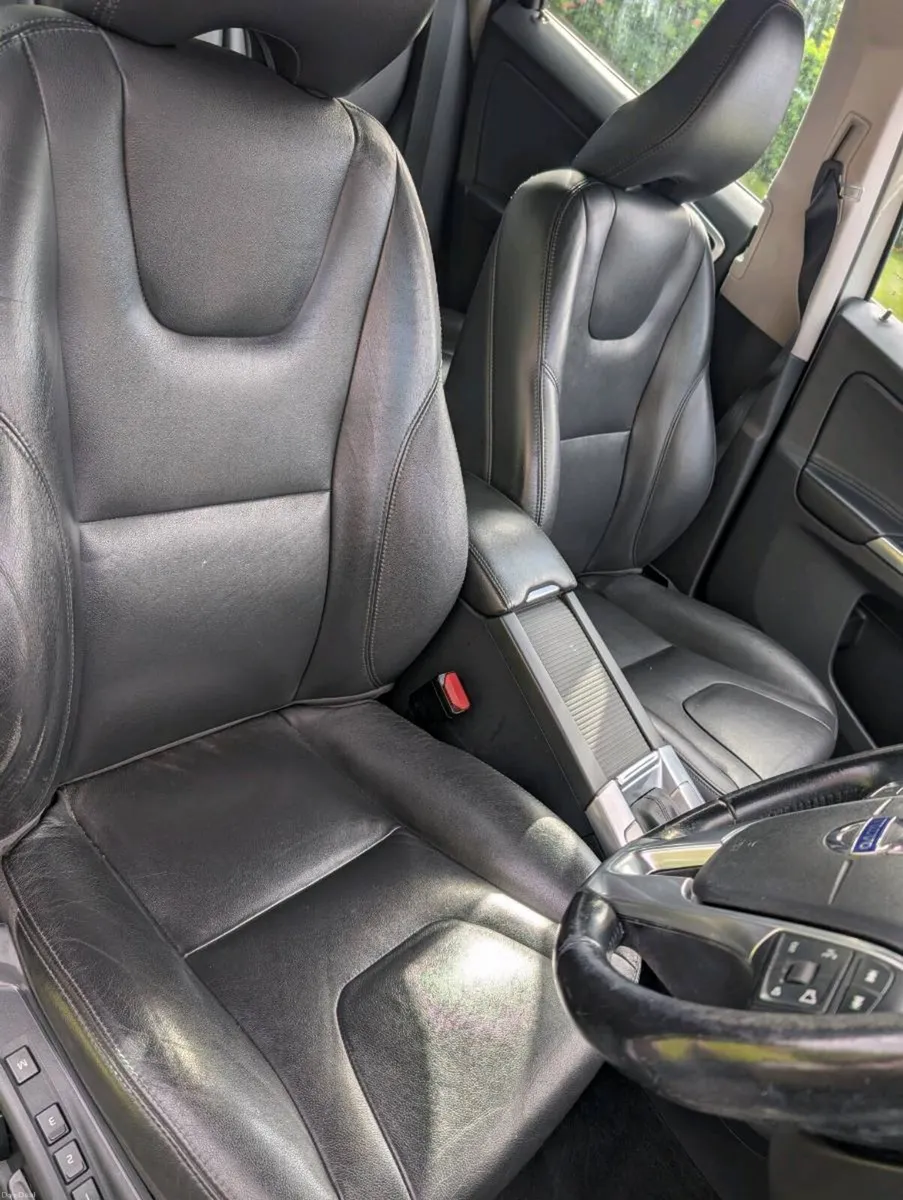Volvo XC60 - 162 - White - Full leather - Image 6