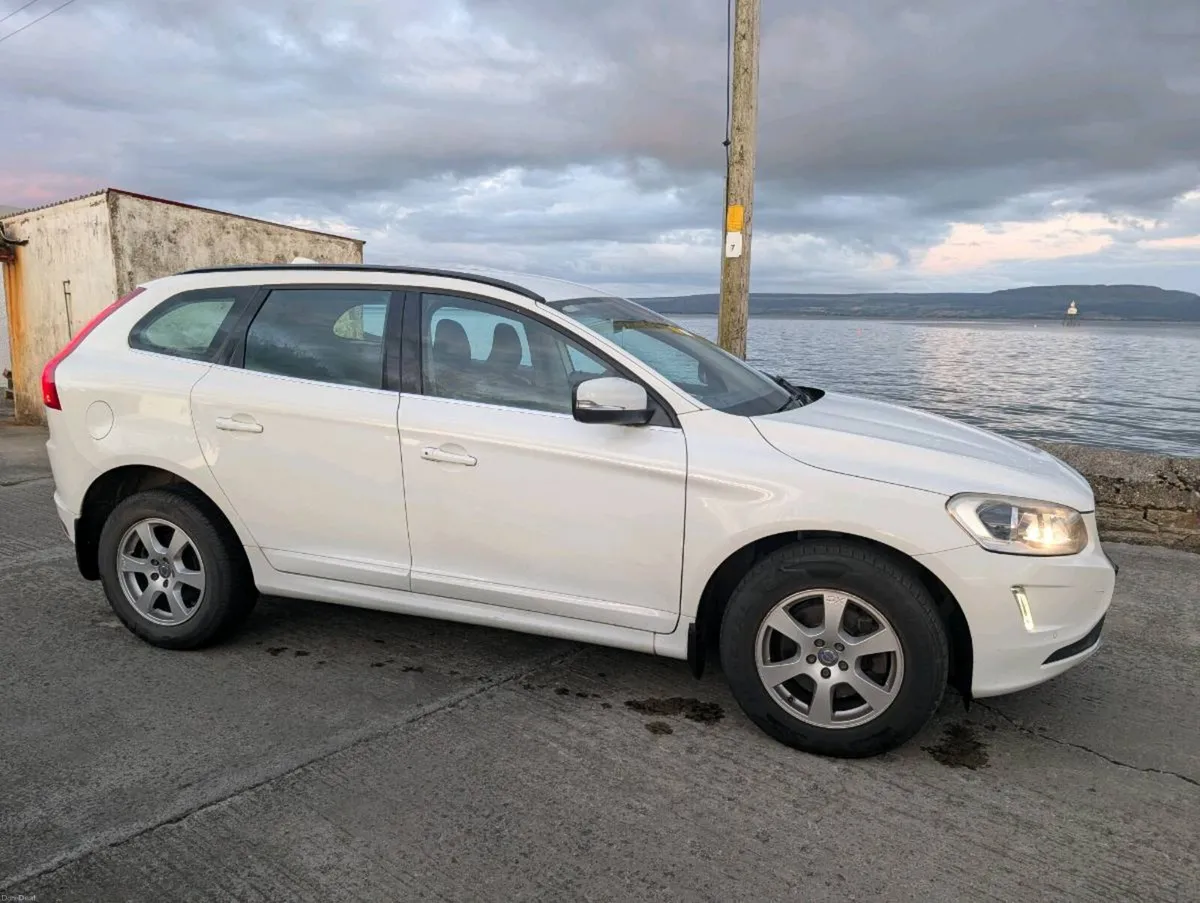 Volvo XC60 - 162 - White - Full leather - Image 2