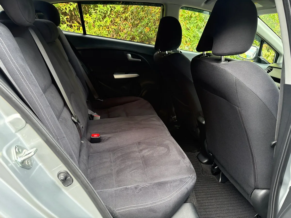 Honda insight 2012 1.3 L Hybrid, Automatic, - Image 5
