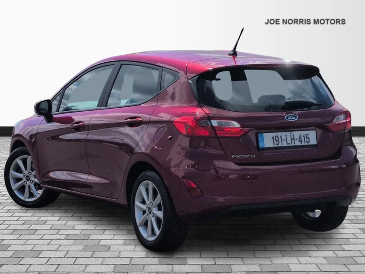 Ford Fiesta ZETEC 1.10 70PS 5SPEED 5DR - Image 3