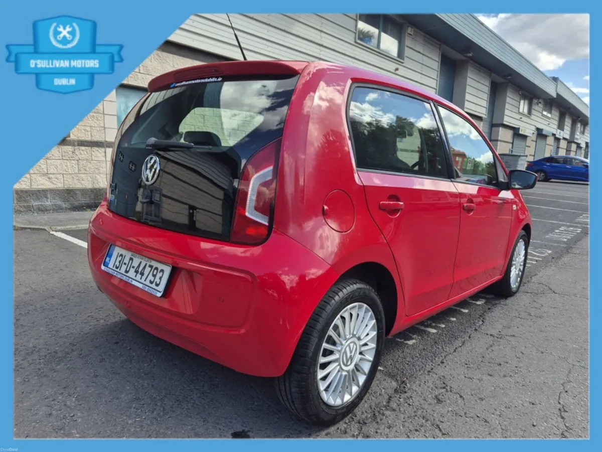 Volkswagen up! / 2013 / 1.0 PETROL / AUTOMATIC - Image 6