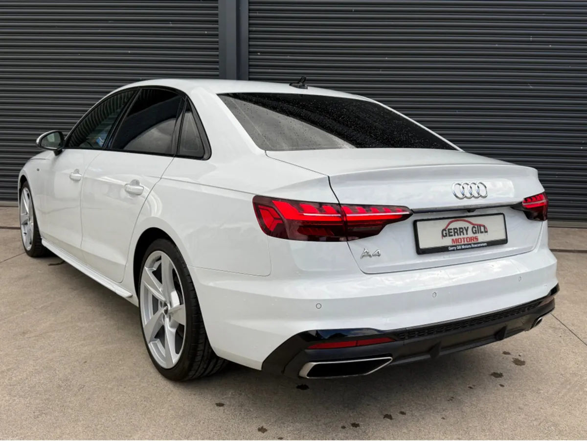Audi A4 S-LINE 30 TDI AUTOMATIC 136BHP - Image 4