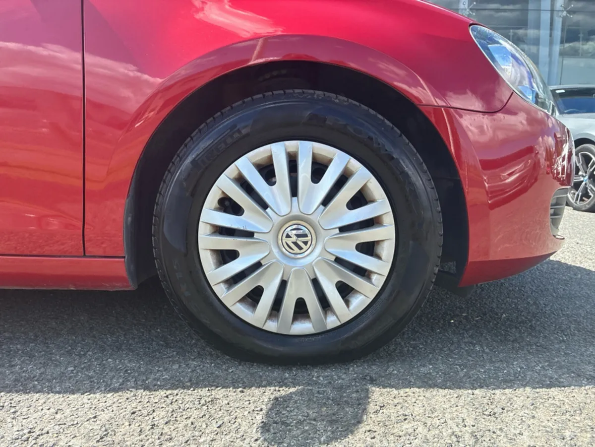 Volkswagen Golf 2011 VW Golf 1.2L Petrol - Image 5