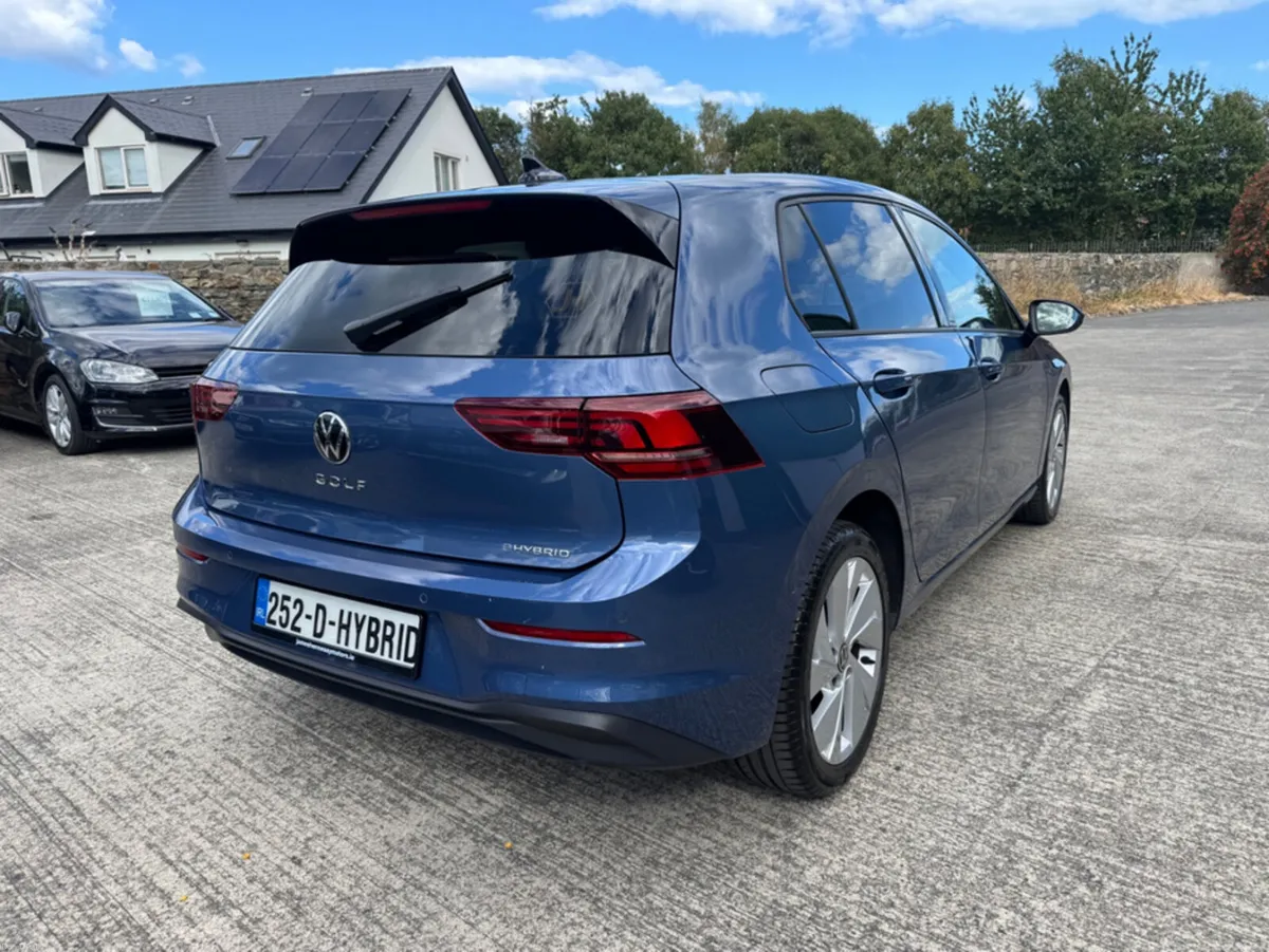 Volkswagen Golf MATCH PHEV S-A DSG - Image 3