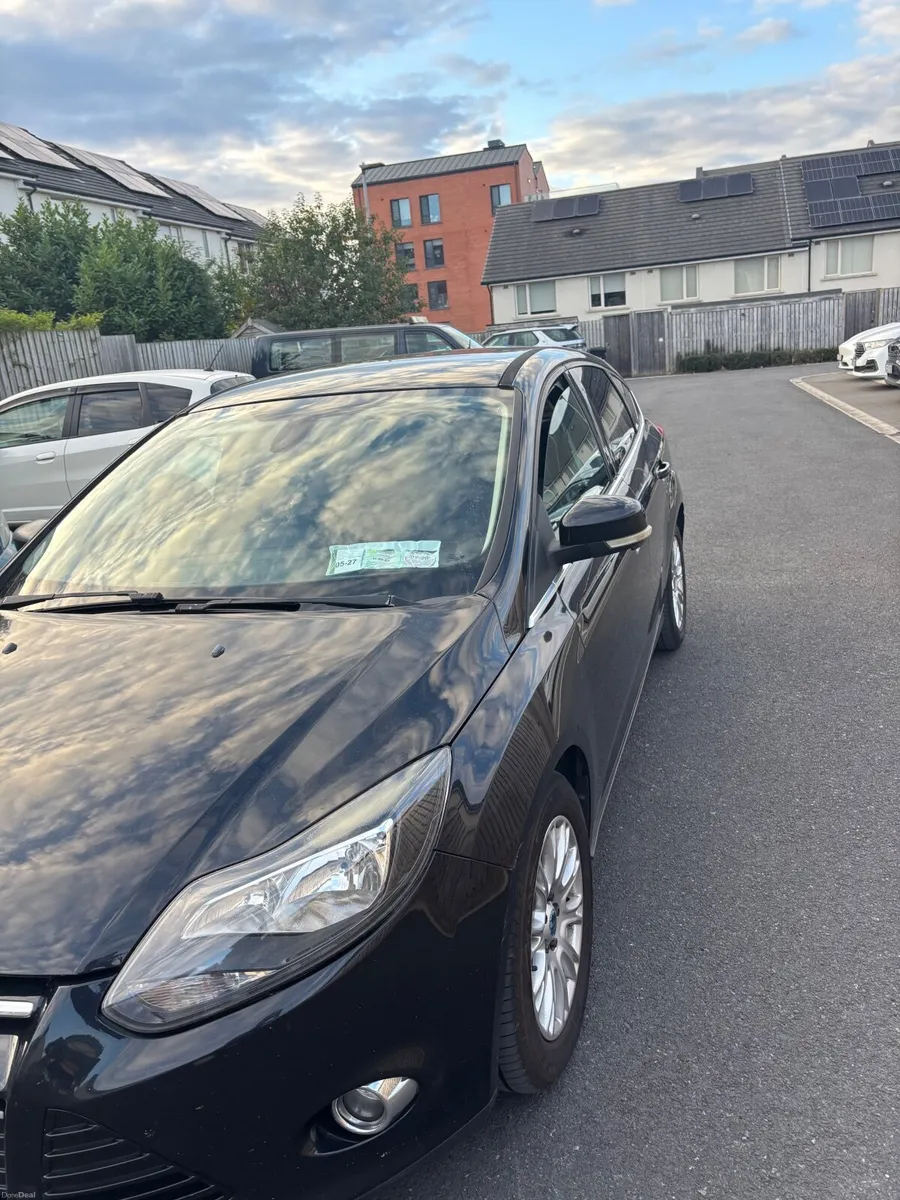 2011 Ford Focus Titanium – Well Maintained - Image 6