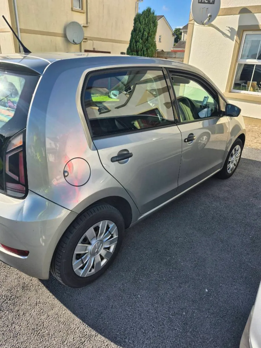 Volkswagen UP! - Image 4
