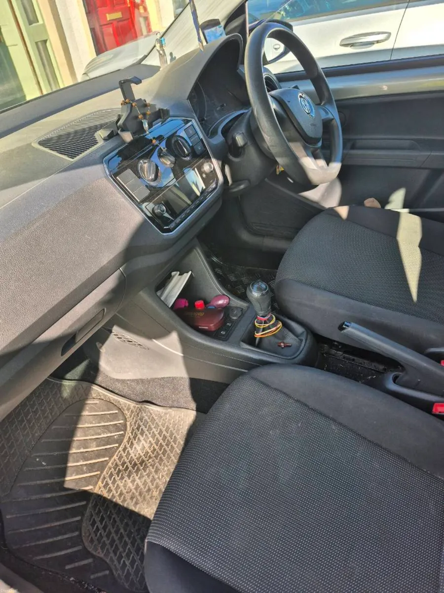 Volkswagen UP! - Image 6