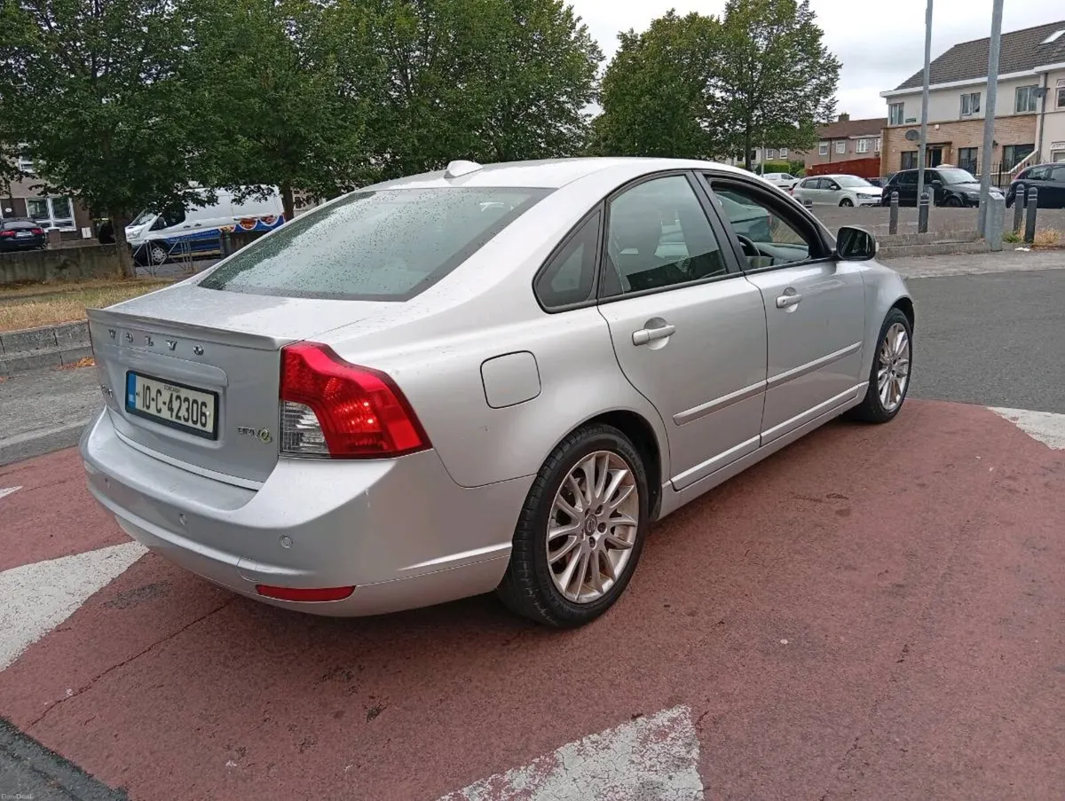 Volvo S40 - Image 6