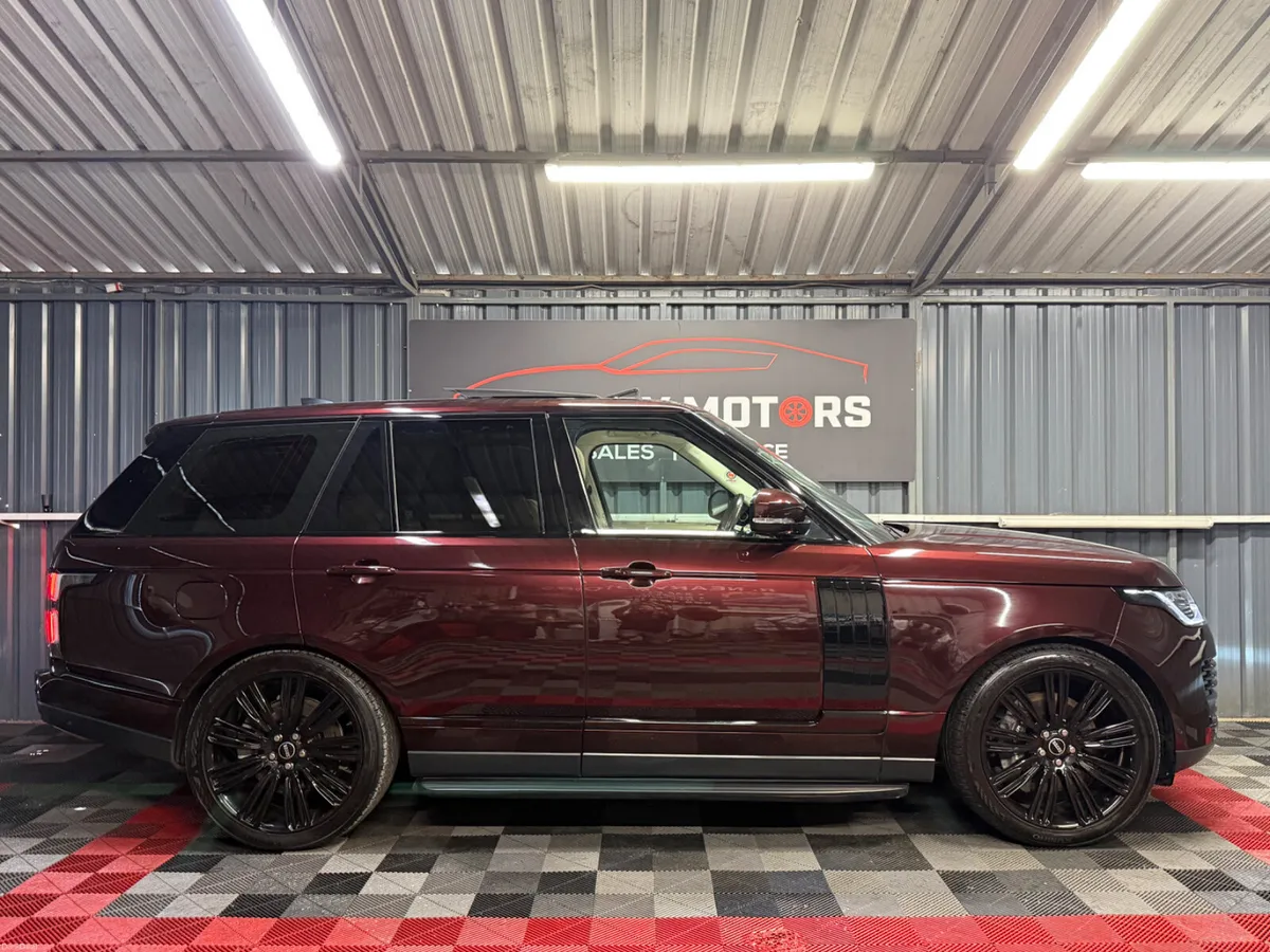 2021 Land Rover Range Rover Vouge HSE Automatic - Image 6