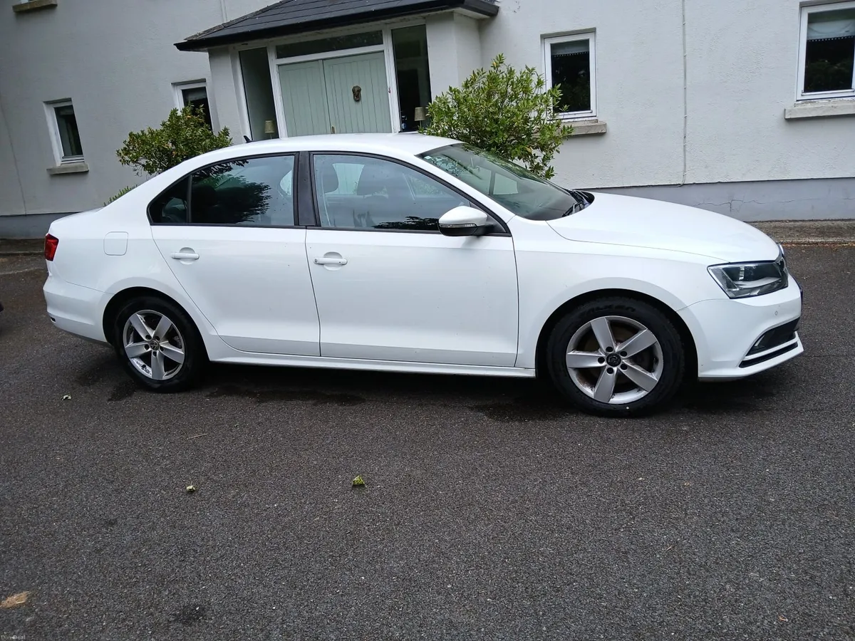 2015 Volkswagen Jetta 2.0 TDi NCTd - Image 3
