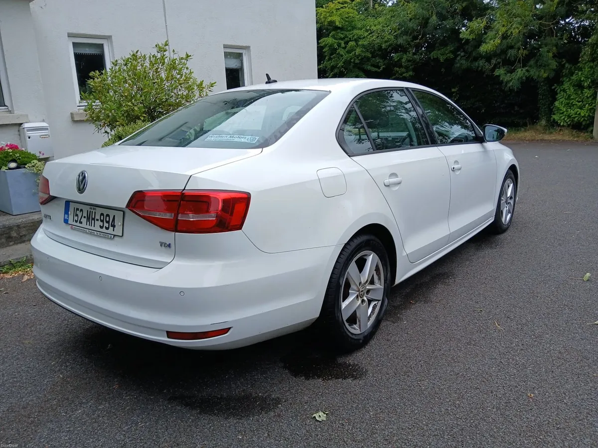 2015 Volkswagen Jetta 2.0 TDi NCTd - Image 4