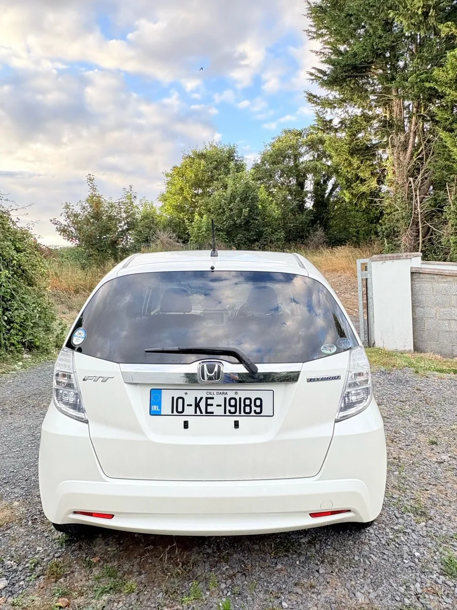Honda Fit 2010 Automatic [Low mileage] - Image 5