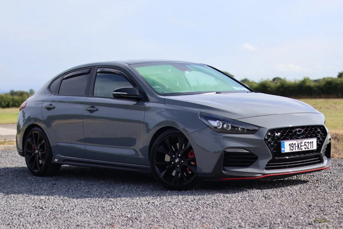 Hyundai i30 N Performance Fastback - Image 2