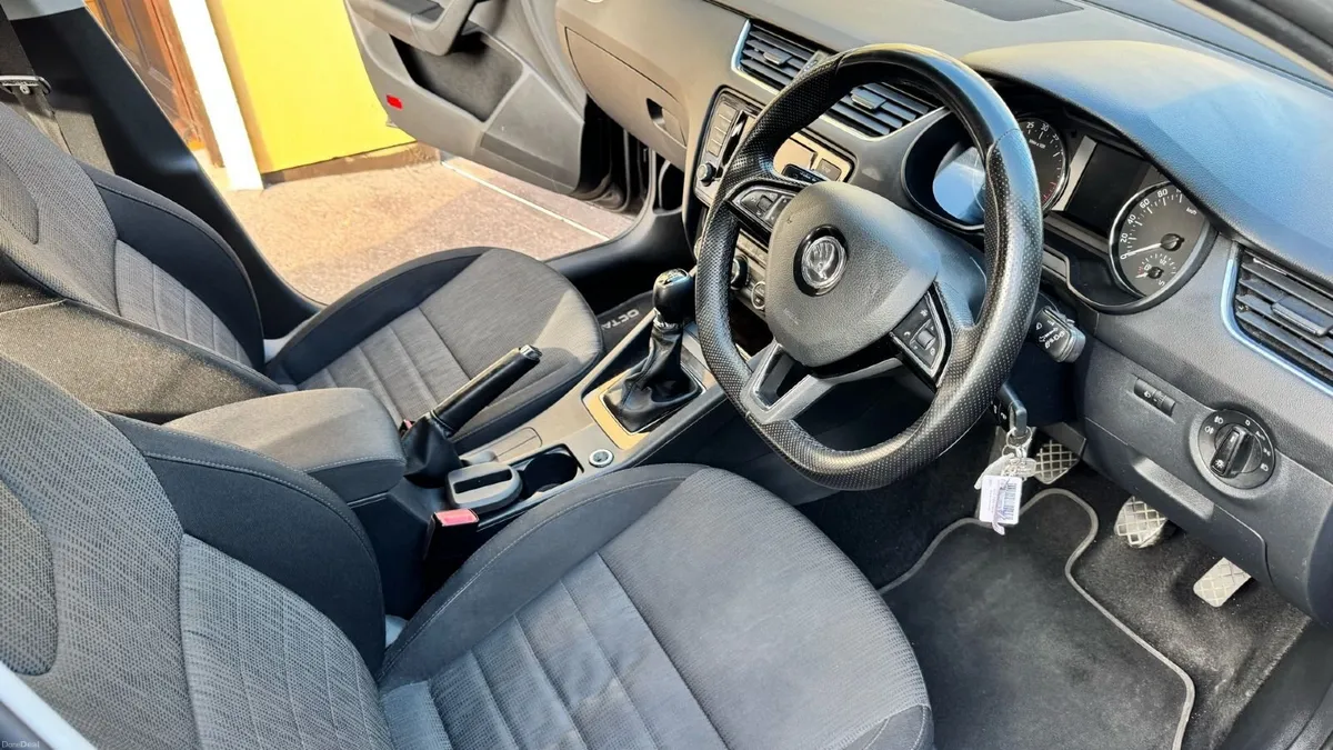 Skoda Octavia 2016 - Image 6