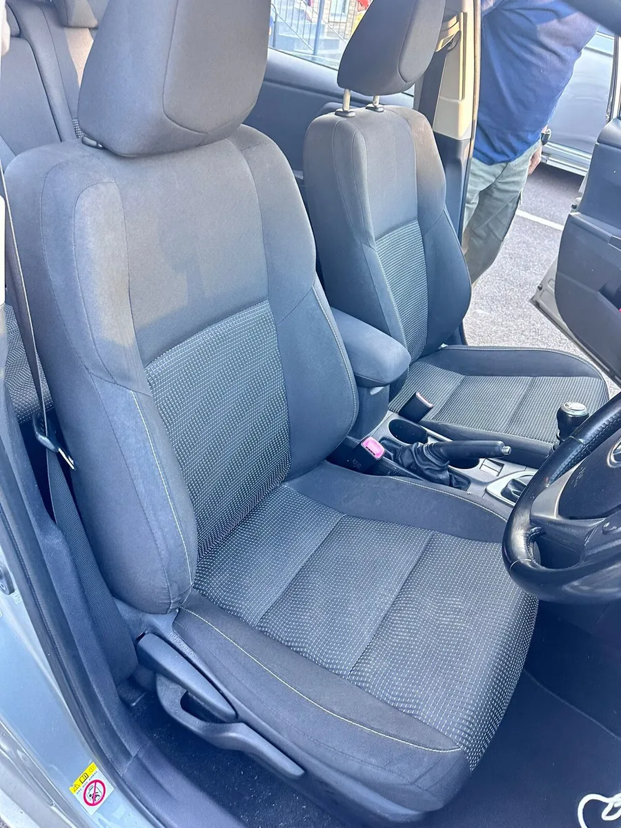 Car - Image 5