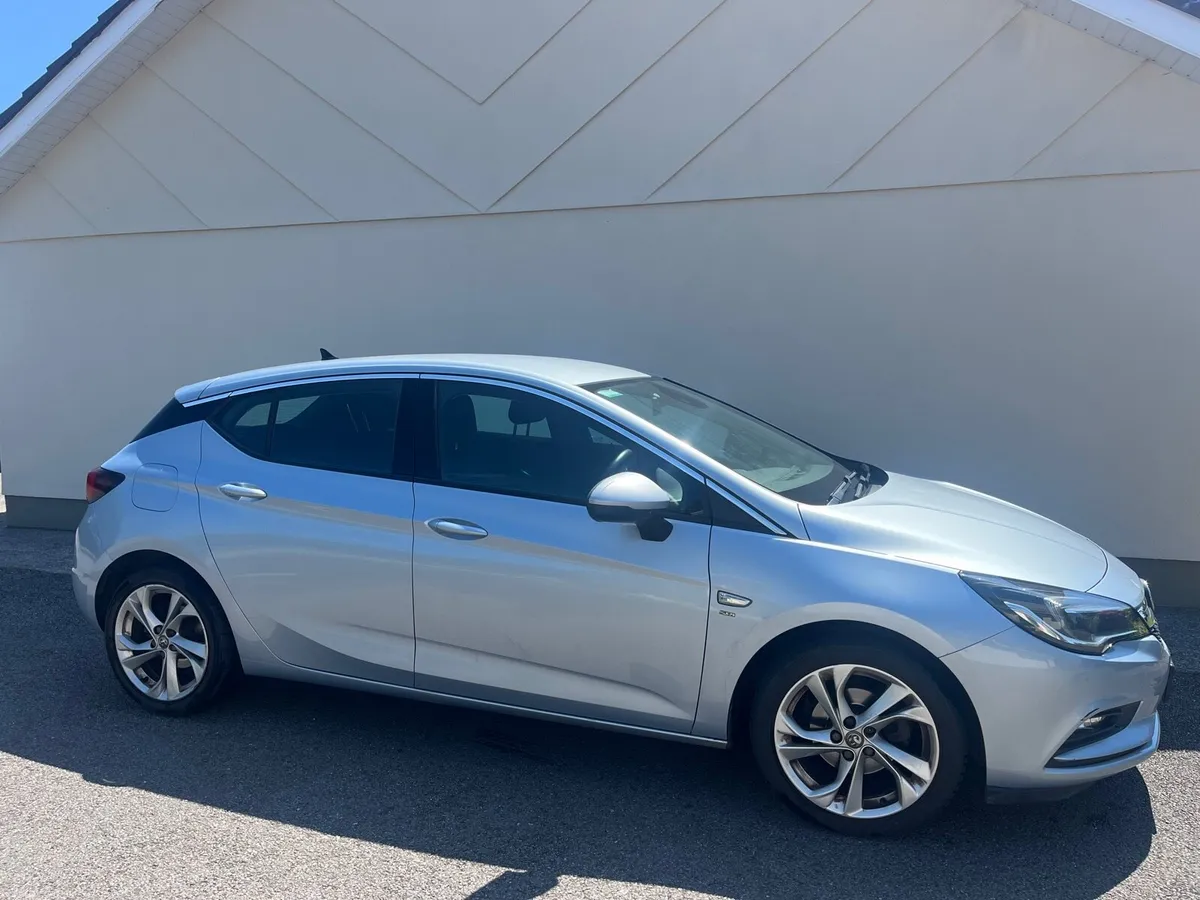 191 Vauxhall Astra - Image 1