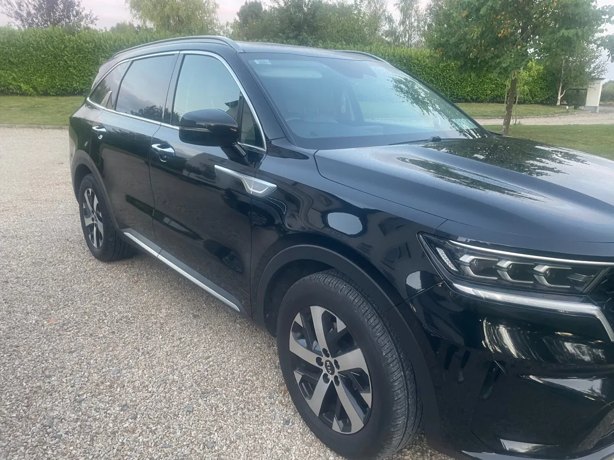Kia Sorento 2021  4x4 7 seater - Image 5