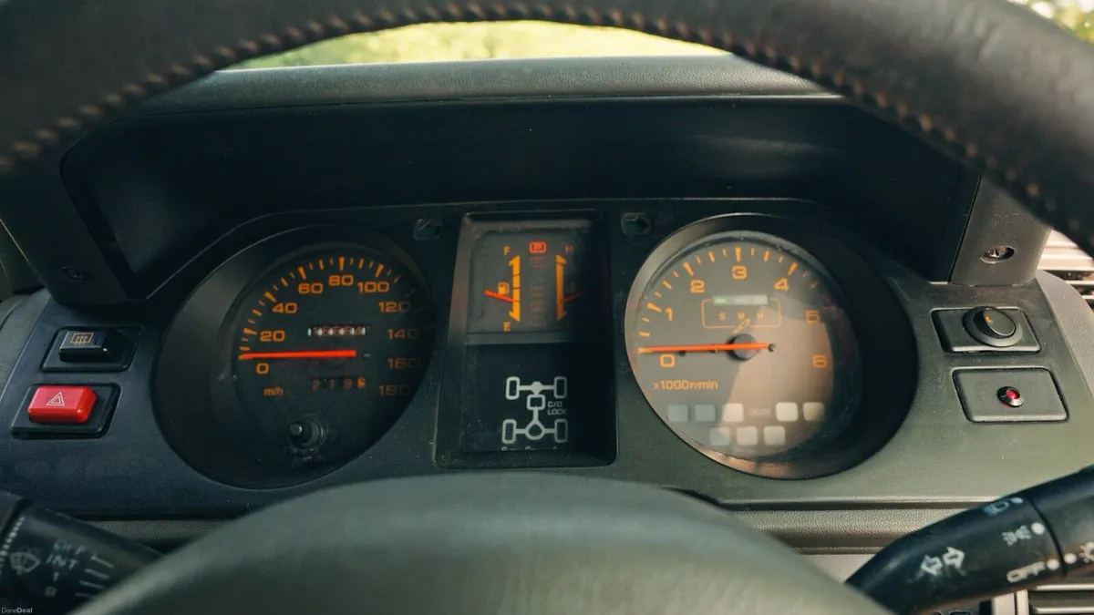 1994 Mitsubishi Pajero LWB Exceed 2.8 - Image 3