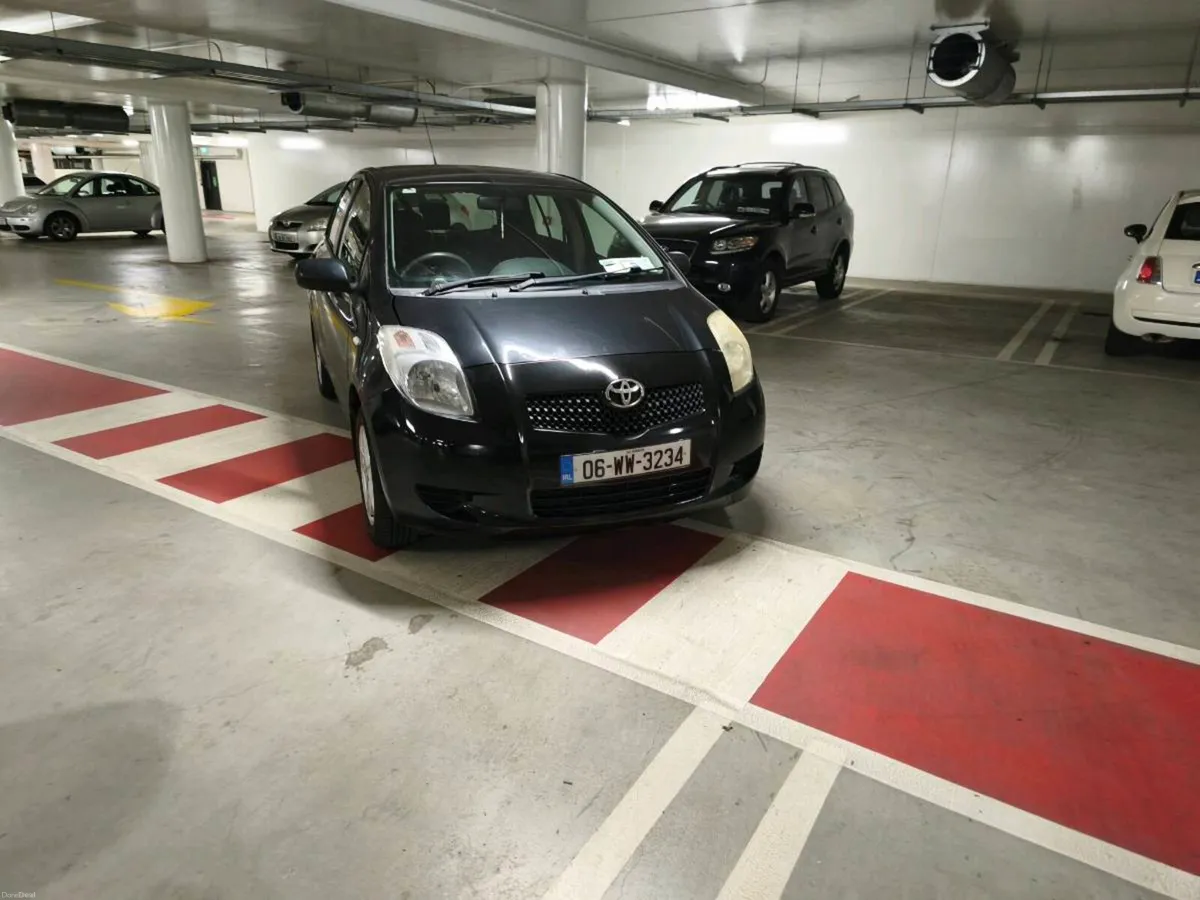 Toyota Yaris low km - Image 2