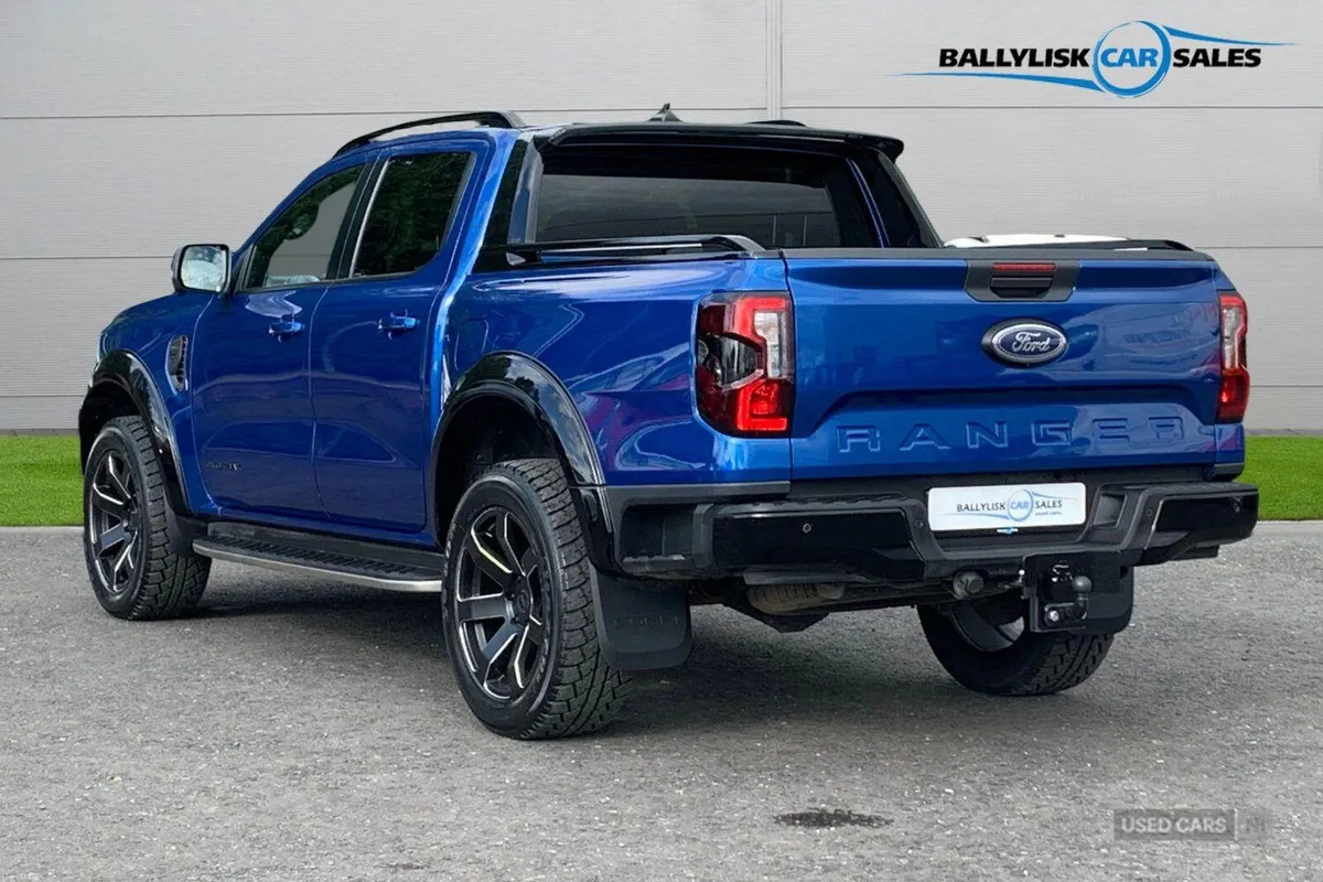 Ford Ranger 2.0 TD 205PS Wildtrak Auto 4WD in Ligh - Image 2