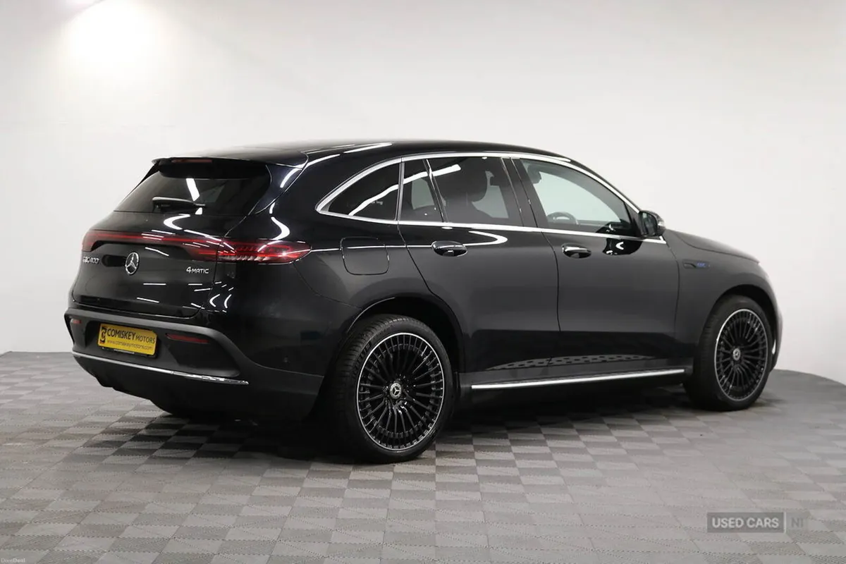 Mercedes-Benz EQC 400 AMG Line - Image 6