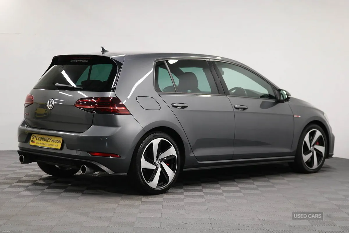 Volkswagen Golf TSI GTI Performance - Image 6