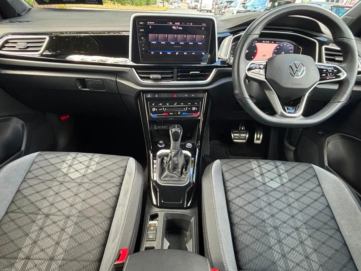 Volkswagen T-Roc R-LINE 2.0 TDI AUTO 12 MONTH WARR - Image 2