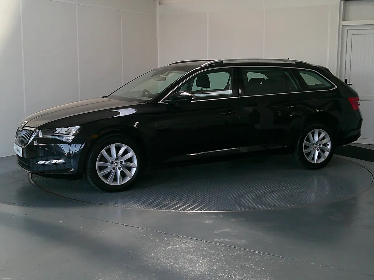 Skoda Superb 2022 - Image 3