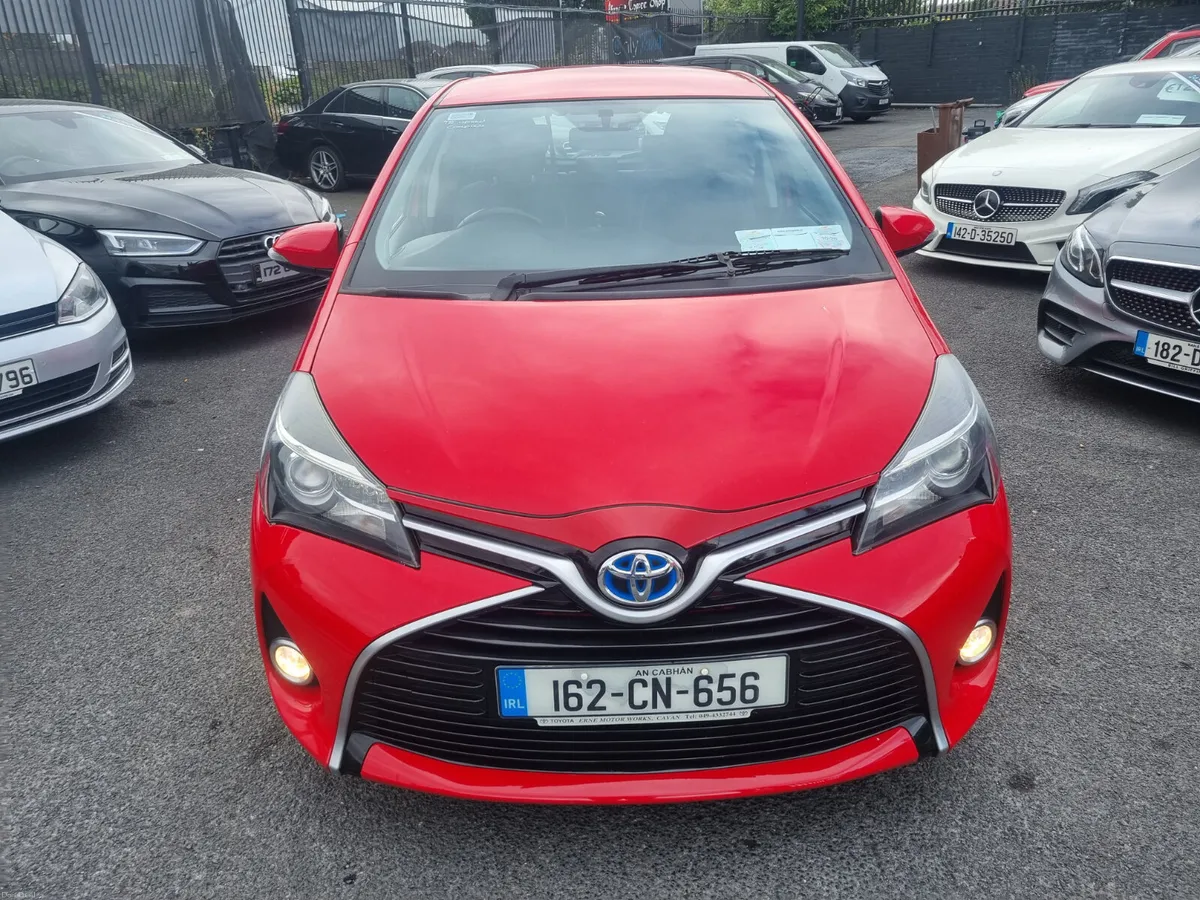 Toyota Yaris Hybrid 2016 - Image 5