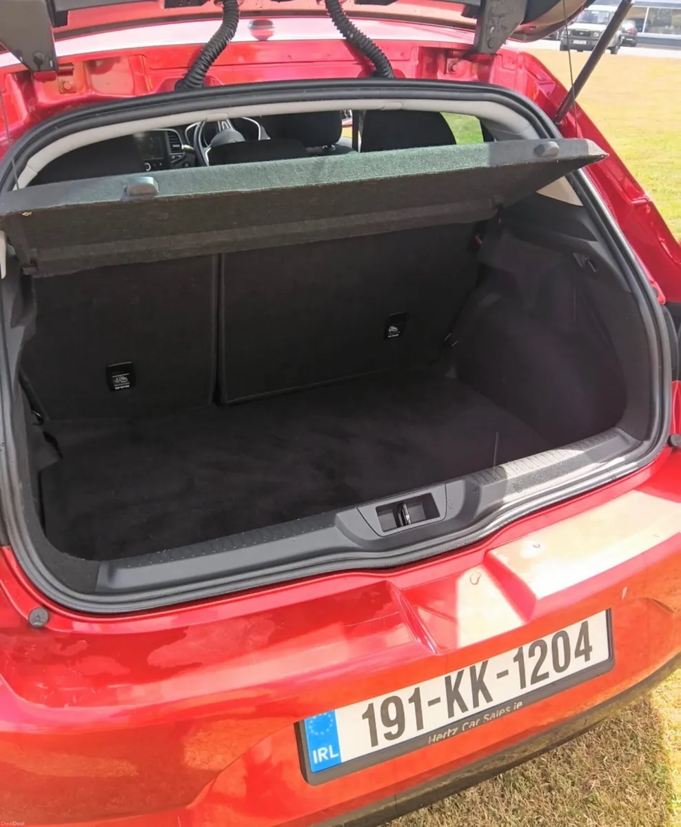 Renault Megane 2019 1.3 petrol - Image 3