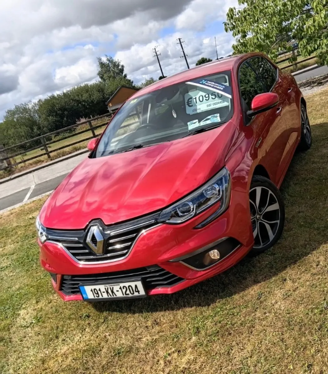 Renault Megane 2019 1.3 petrol - Image 1