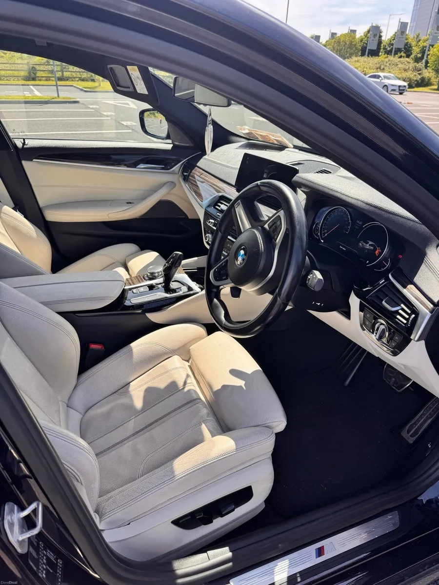 BMW 520D 2017 - Image 5