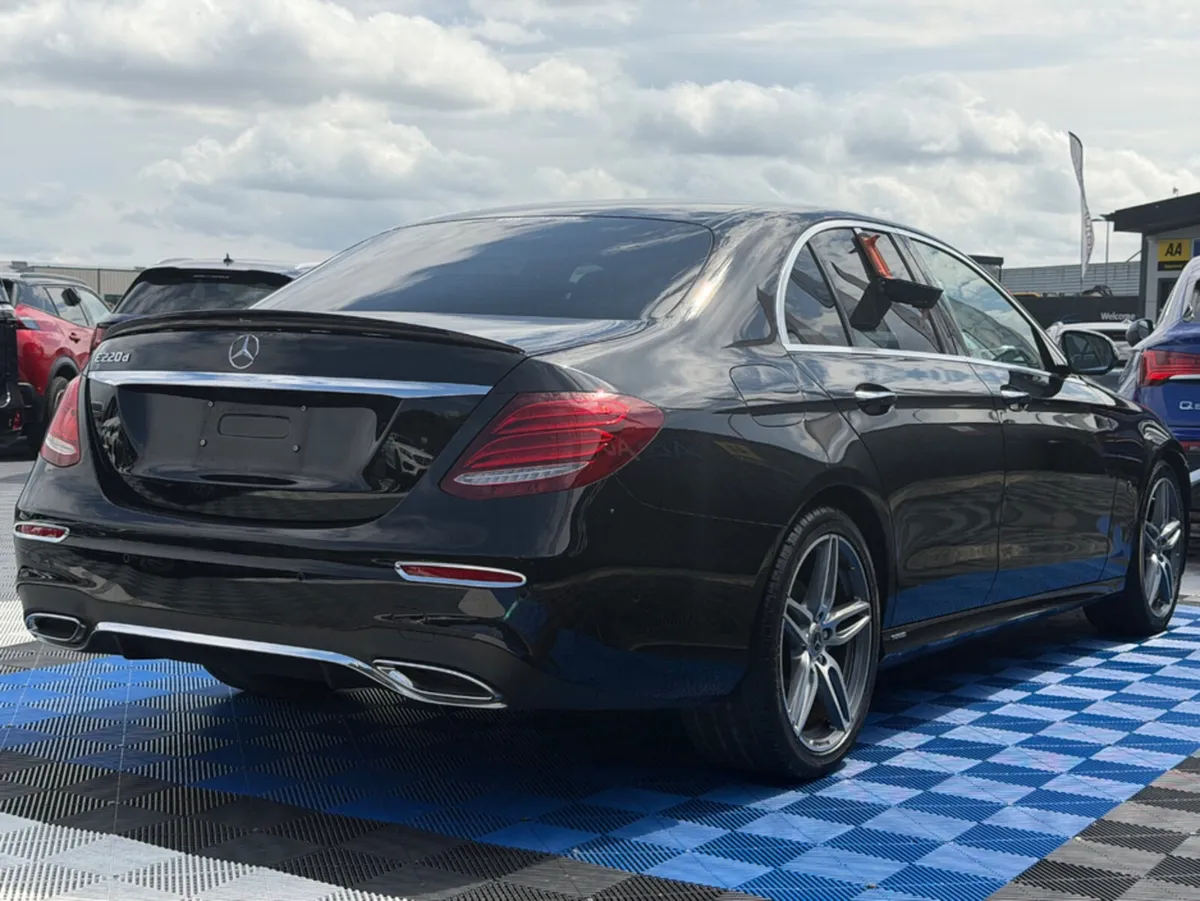Mercedes-Benz E-Class E220D - AMG AVANTGARDE - 2.0 - Image 6