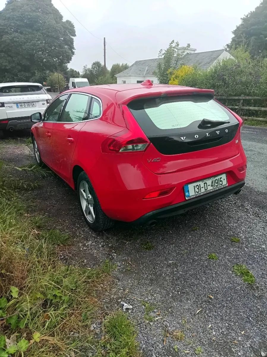 Car - Image 2