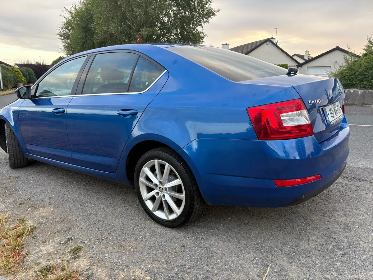 Skoda Octavia 1.6 TDI Style 2016 110HP - Image 6