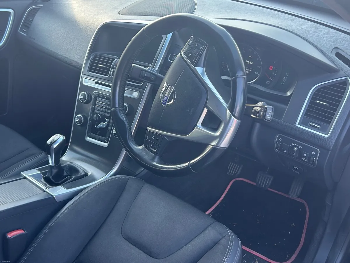 Volvo XC60 2L Diesel 2014 - Image 6