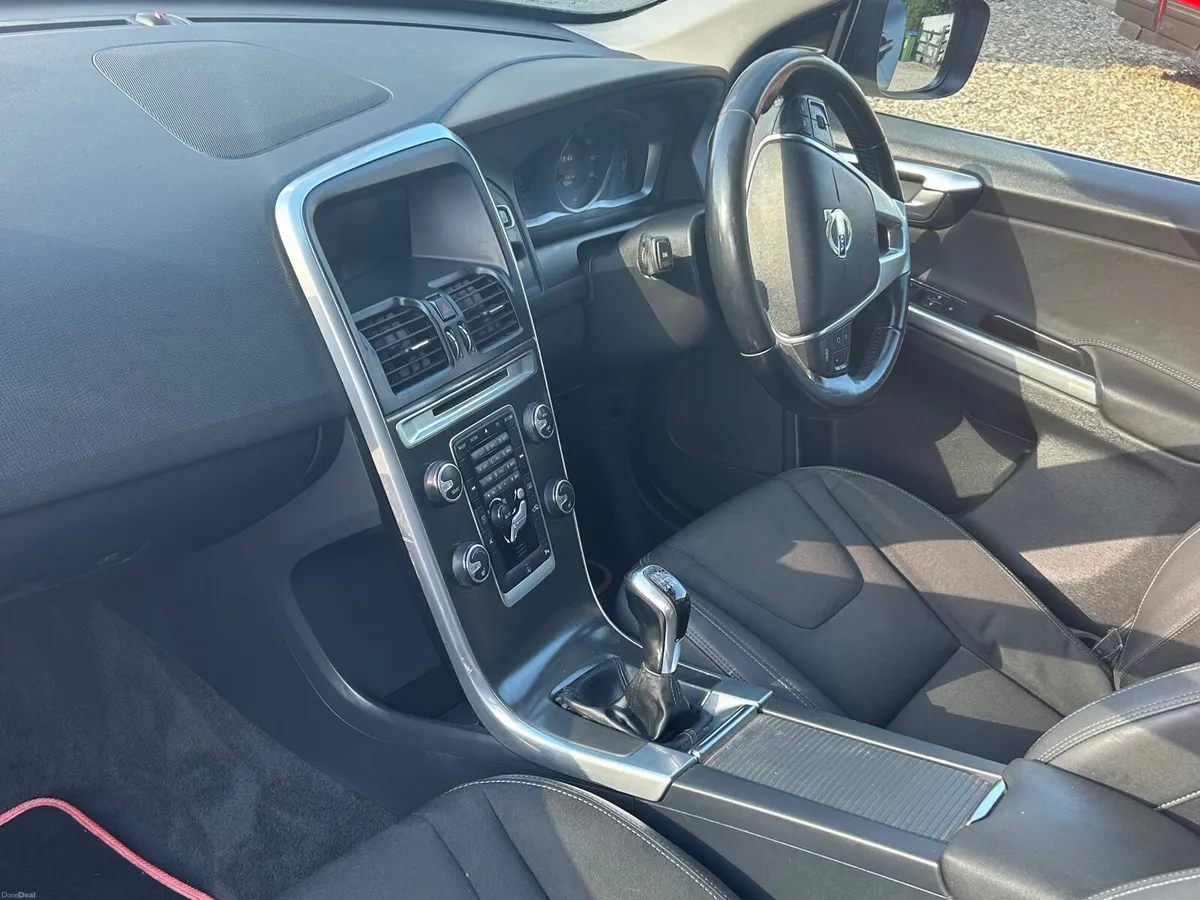 Volvo XC60 2L Diesel 2014 - Image 6