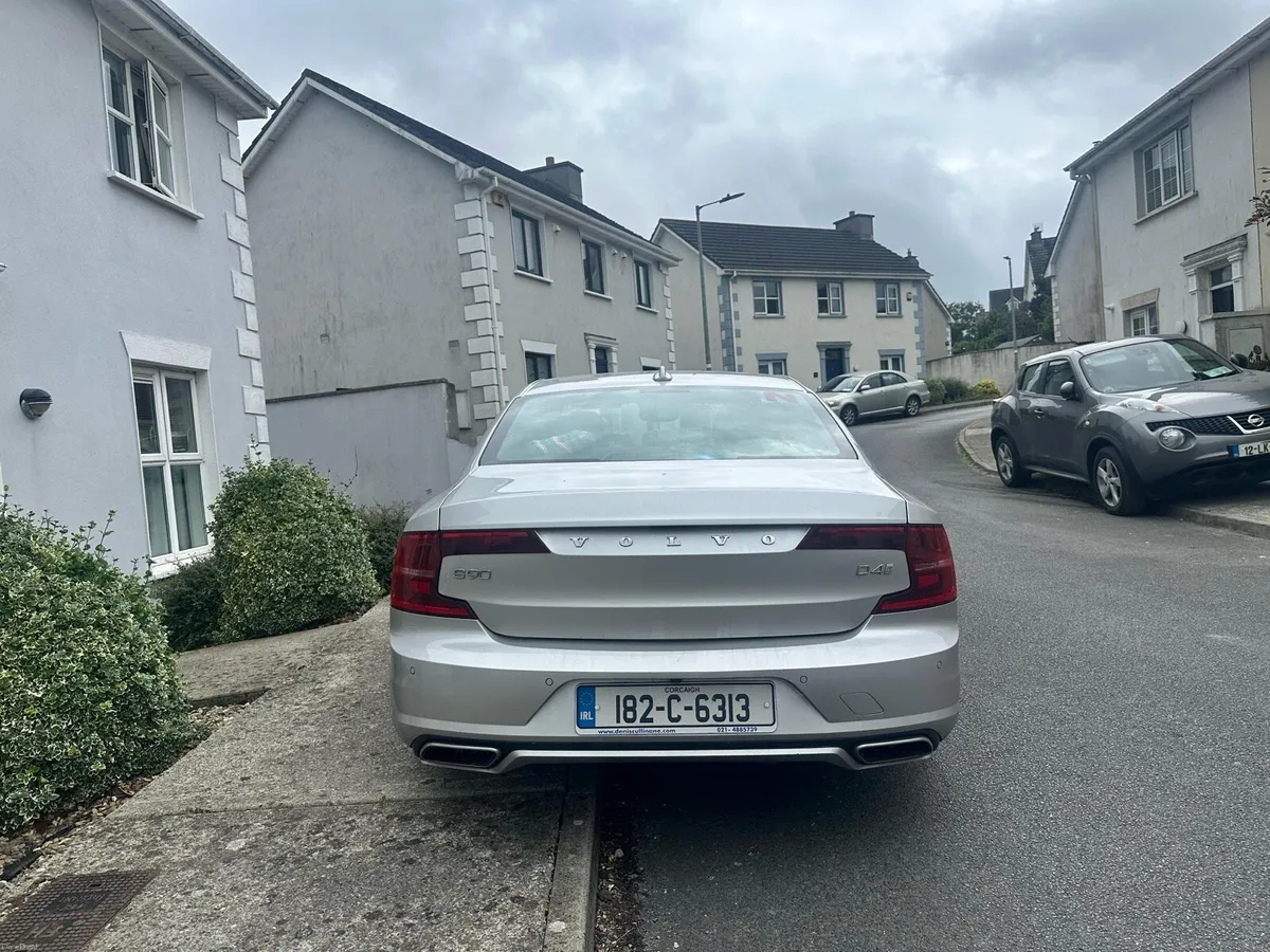 Volvo S90 R-Design - Image 4