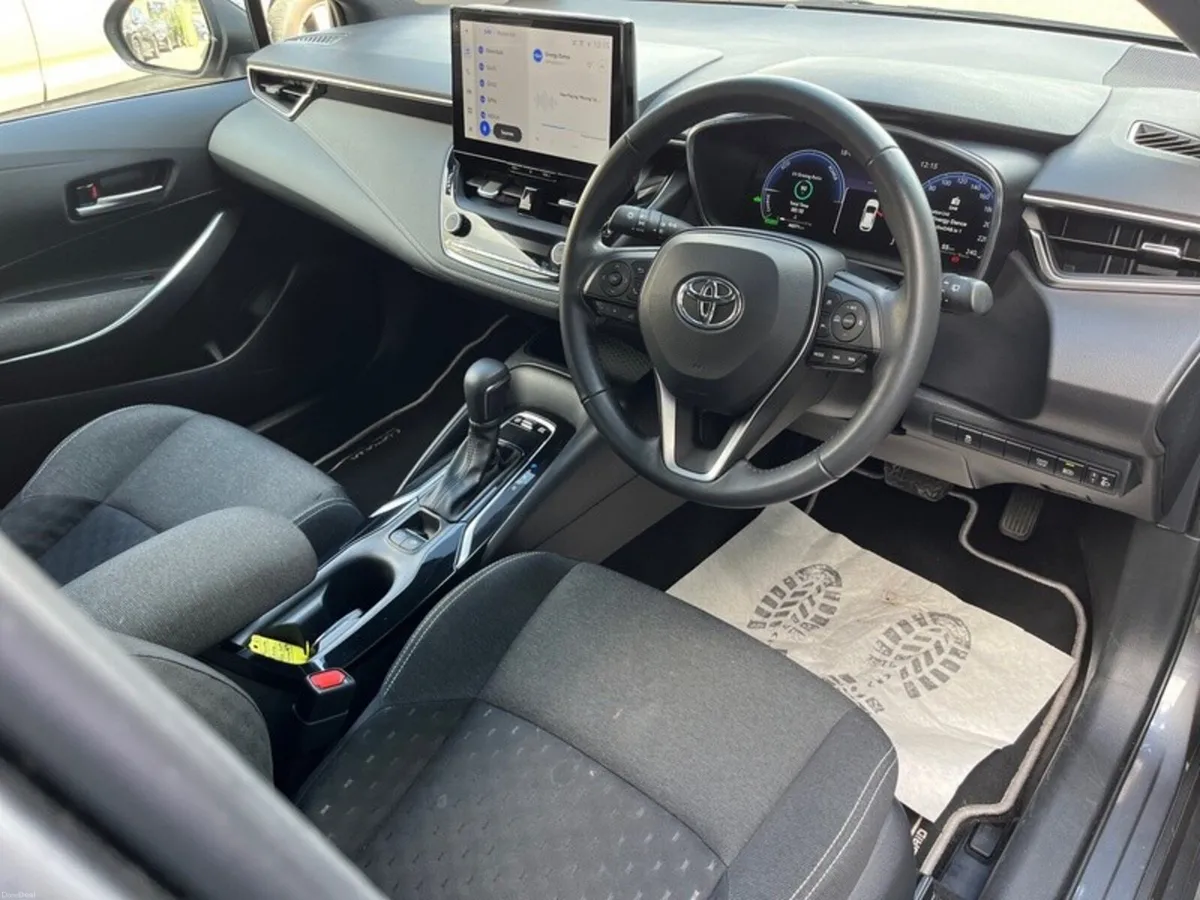 Toyota Corolla HYBRID LUNA HATCHBACK // REAR CAMER - Image 6