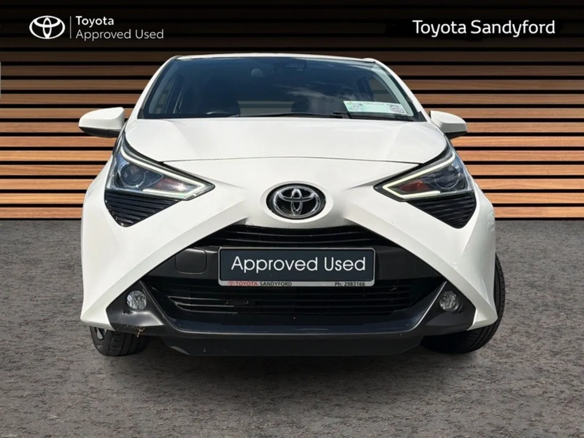 Toyota Aygo 1.0 5DR X-PLAY // REAR CAMERA // BLUET - Image 5