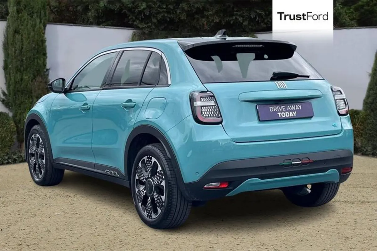 Fiat Other 54kWh La Prima SUV 5dr Electric Auto (1 - Image 2