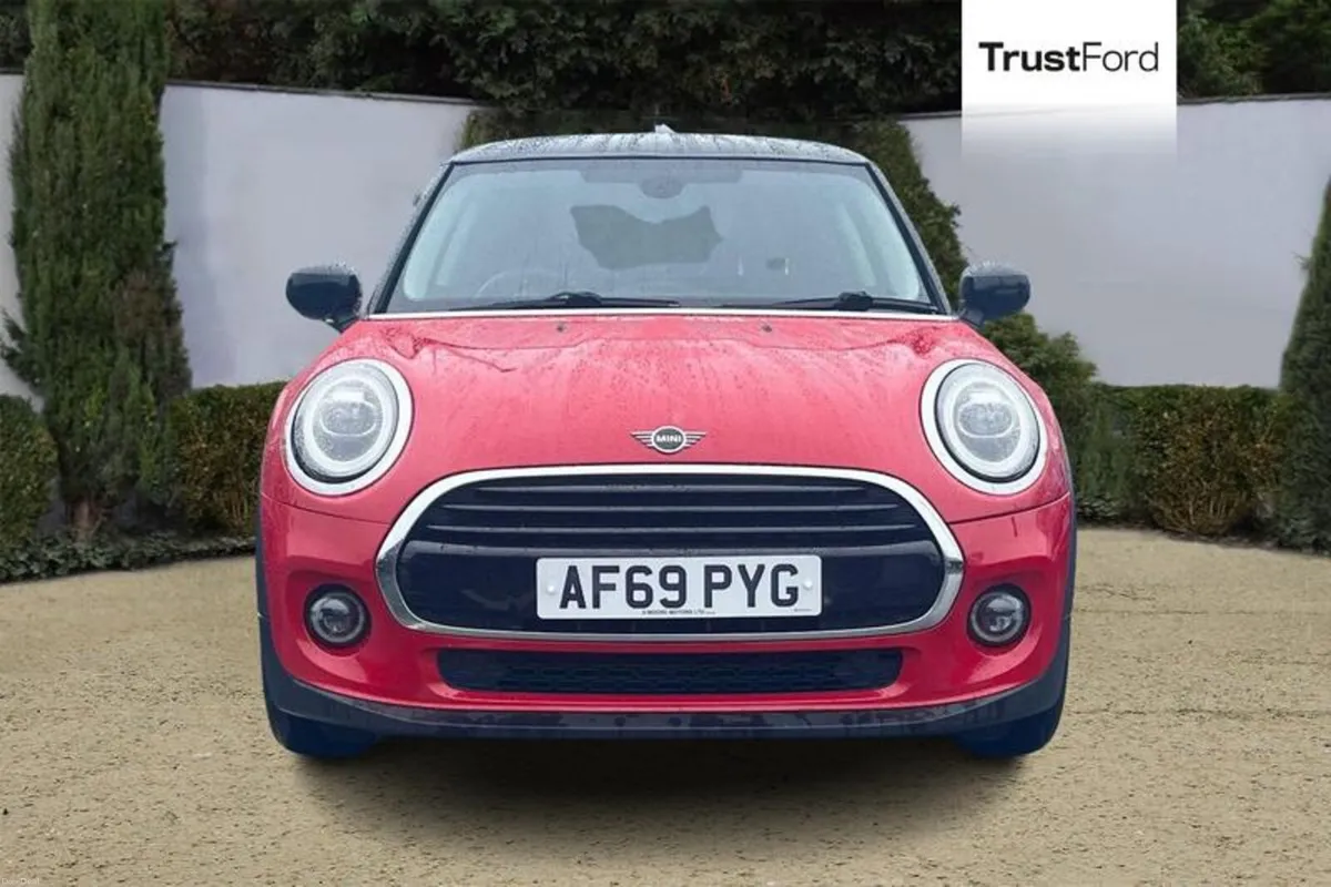 Mini Cooper 1.5 Cooper Classic II 3dr [Nav Pack] - Image 6