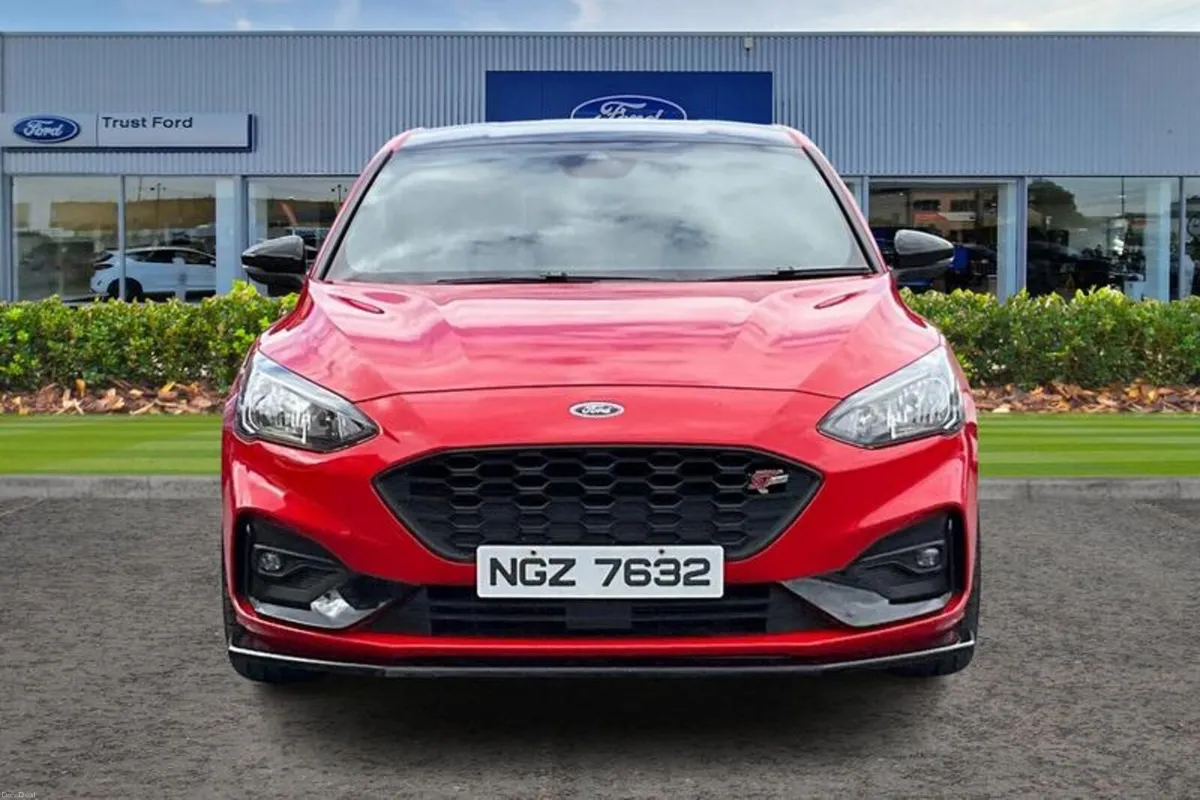 Ford Focus 1.0 EcoBoost 125 ST-Line 5dr - Image 6