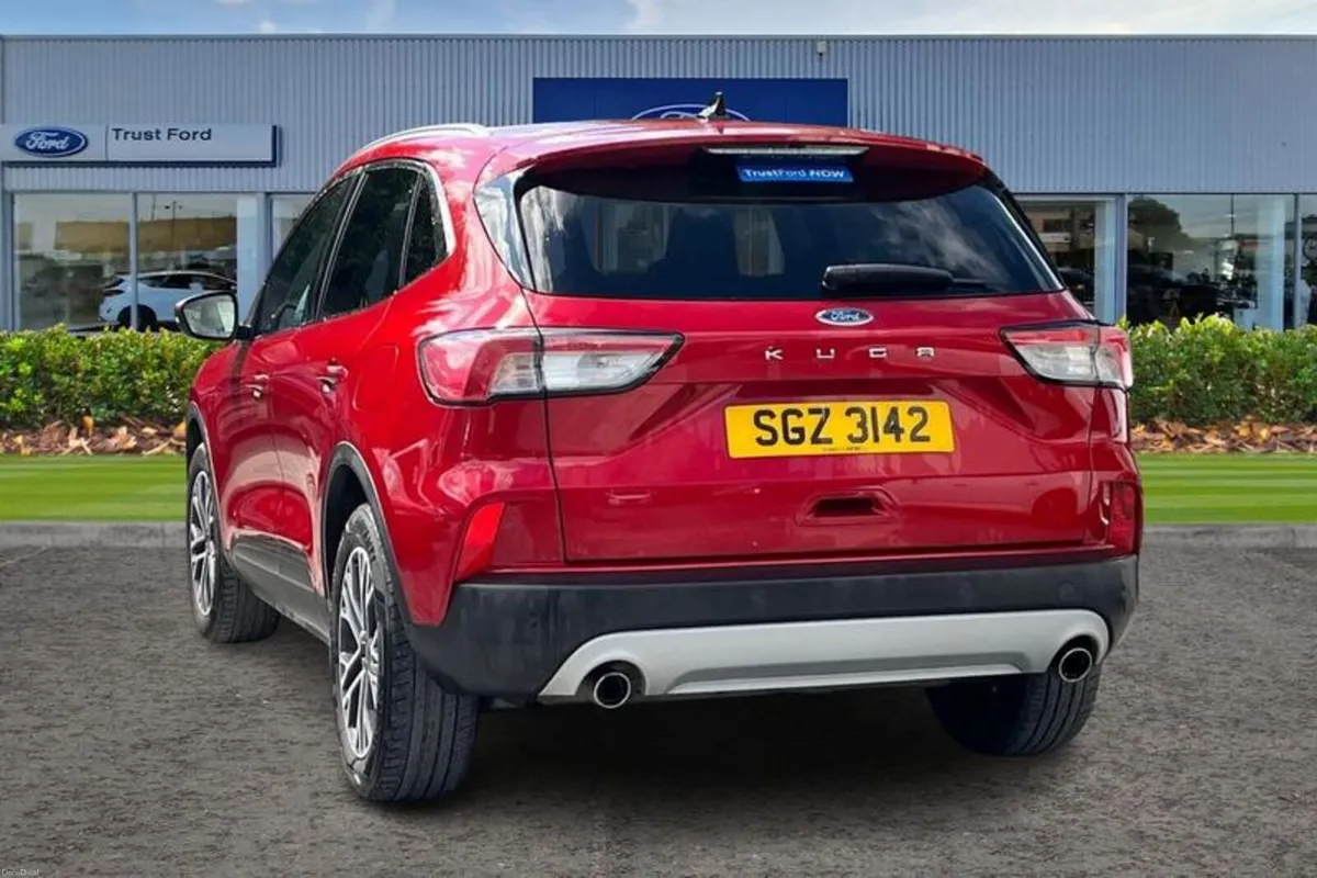 Ford Kuga 1.5 EcoBoost 150 Titanium 5dr - Image 2